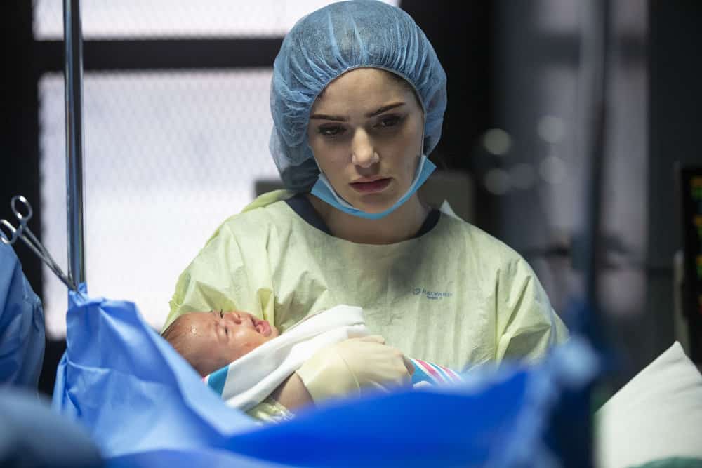 New Amsterdam Season 1 Episode 3 - Janet Montgomery as Dr. Lauren Bloom Preview — New Amsterdam Season 1 Episode 3: Every Last Minute New Amsterdam Season 1 Episode 3 - Janet Montgomery as Dr. Lauren Bloom