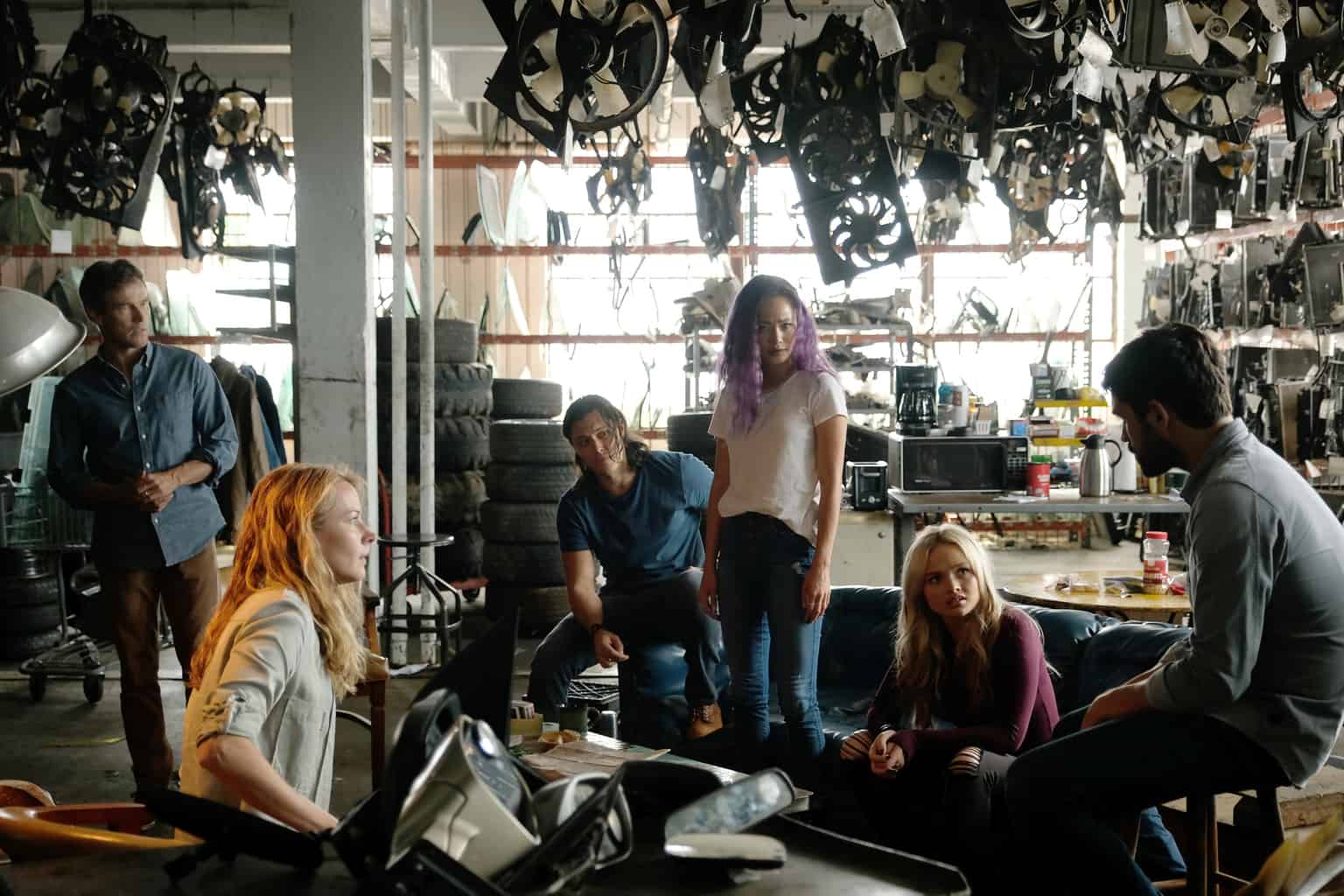 The Gifted Season 2 Episode 1 - "eMergence" The Gifted Review: eMergence (Season 2 Episode 1) The Gifted Season 2 Episode 1 - "eMergence"