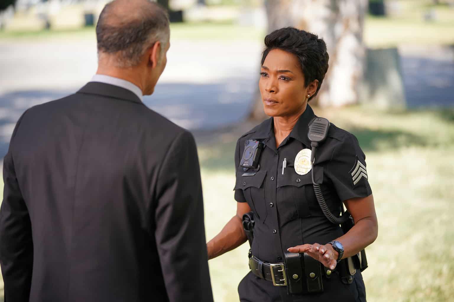 9-1-1 Season 2 Episode 4 - Guest star Mark Damon Espinoza and Angela Bassett as Athena Grant Preview — 9-1-1 Season 2 Episode 5: Awful People - Part 2 9-1-1 Season 2 Episode 4 - Guest star Mark Damon Espinoza and Angela Bassett as Athena Grant