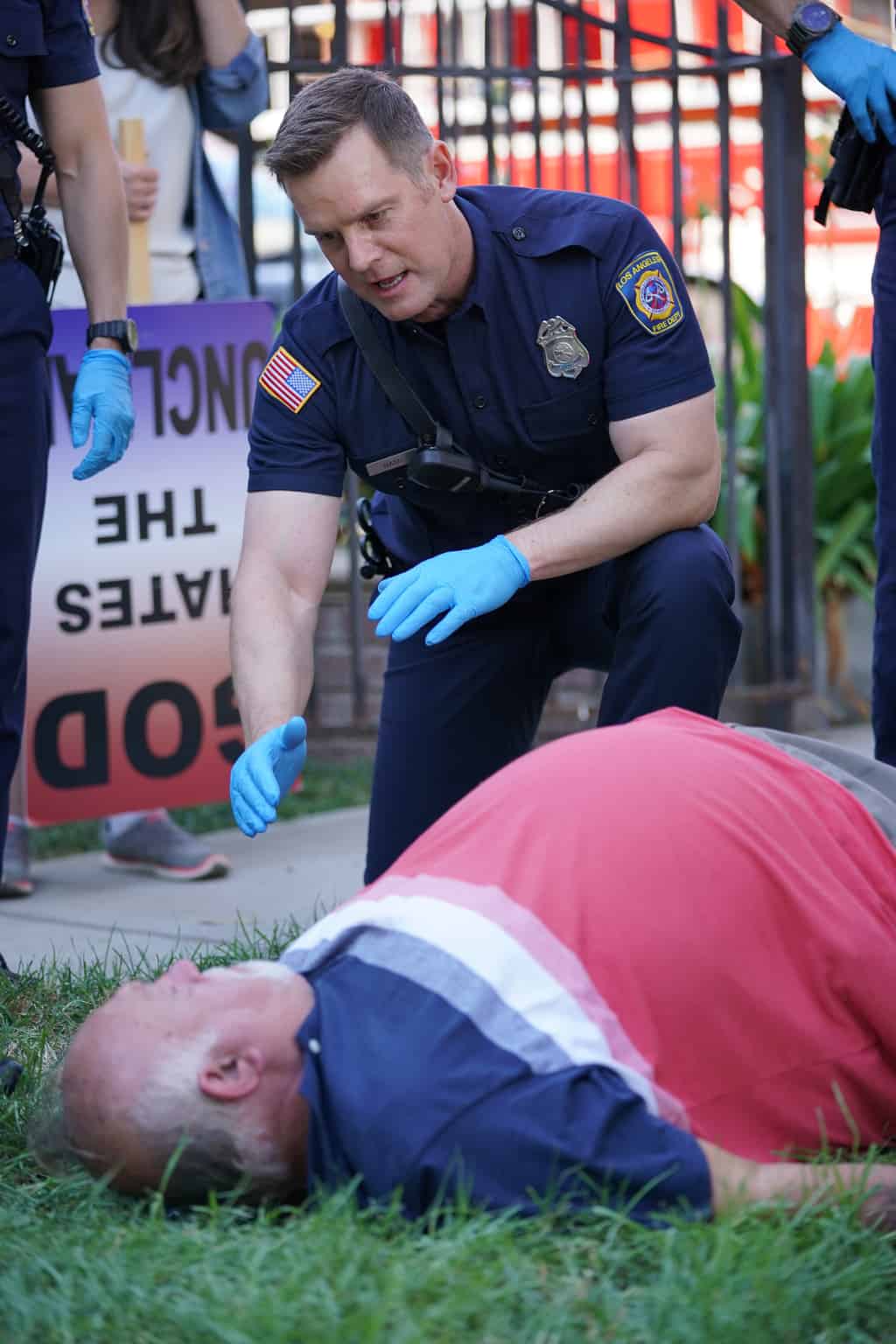 9-1-1 Season 2 Episode 4 - Peter Krause as Bobby Nash and guest star Lyle Kanouse Preview — 9-1-1 Season 2 Episode 5: Awful People - Part 2 9-1-1 Season 2 Episode 4 - Peter Krause	as Bobby Nash and guest star Lyle Kanouse