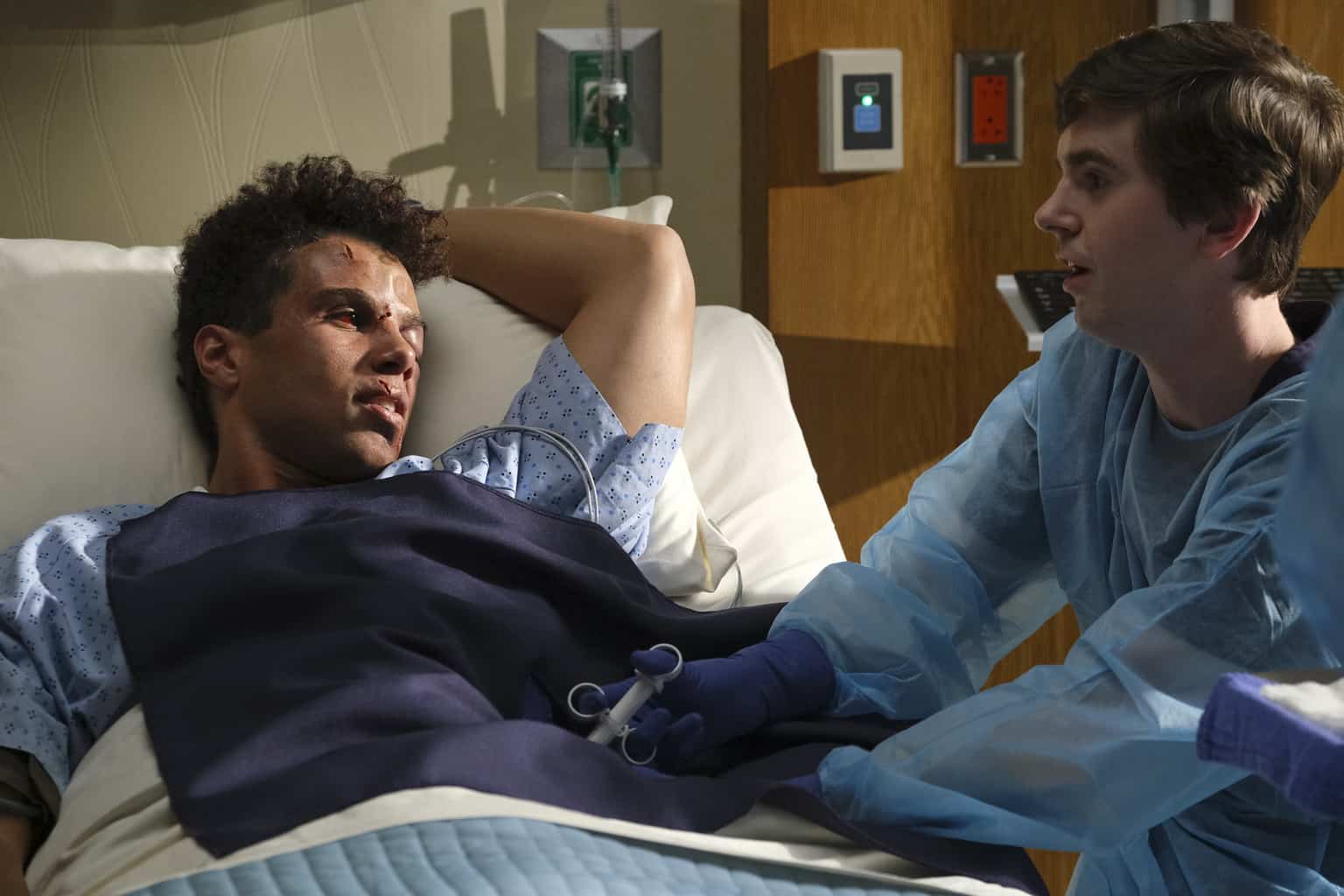 MASON GOODING, FREDDIE HIGHMORE Preview — The Good Doctor Season 2 Episode 9: Empathy - Part 3 The Good Doctor Season 2 Episode 9 "Empathy"