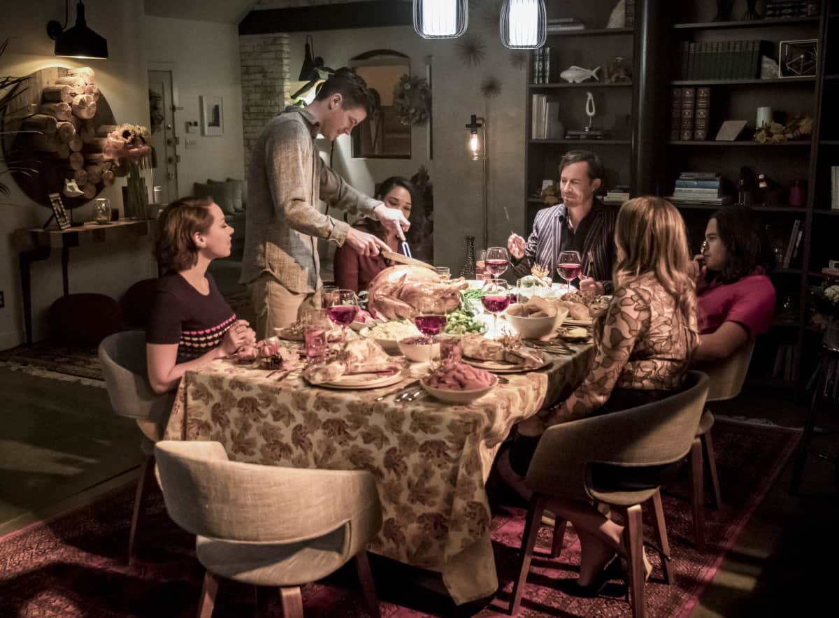 FLA507b_0203b Preview — The Flash Season 5 Episode 7: O Come, All Ye Faithful