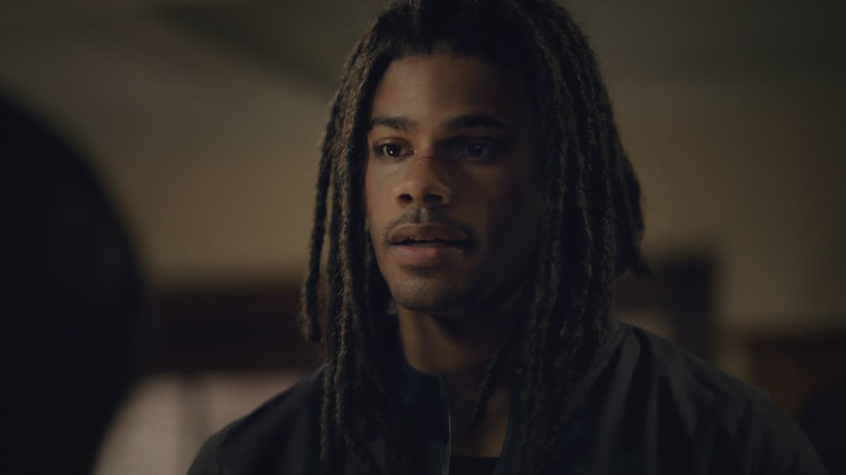 BLK208a_0004b Black Lightning Review: The Book of Rebellion: Chapter One: Exodus (Season 2 Episode 8)