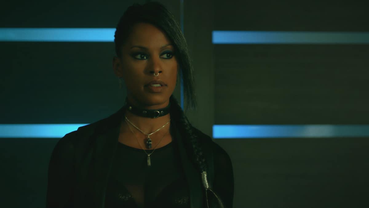 BLK208a_0008b Black Lightning Review: The Book of Rebellion: Chapter One: Exodus (Season 2 Episode 8)