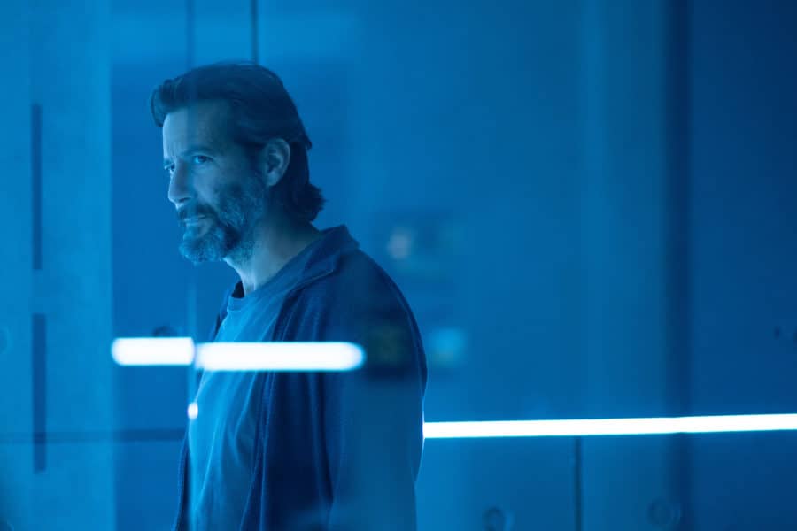 The Passage Season 1 Episode 5 - Henry Ian Cusick as Dr. Jonas Lear Preview — The Passage Season 1 Episode 5: How You Gonna Outrun The End of the World? - Part 2 The Passage Season 1 Episode 5 - Henry Ian Cusick as Dr. Jonas Lear
