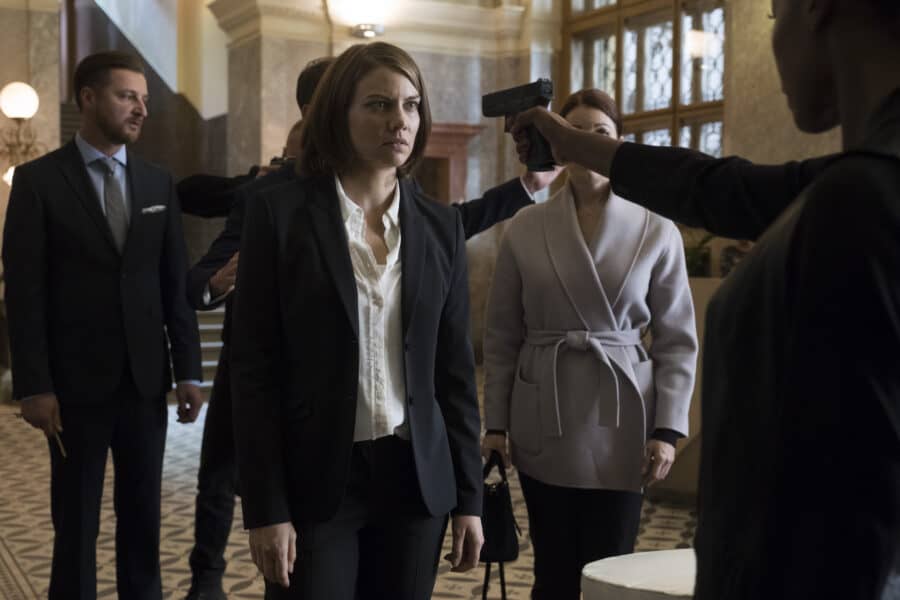 LAUREN COHAN Whiskey Cavalier Review: The Czech List (Season 1 Episode 2) Whiskey Cavalier Season 1 Episode 2: The Czech List -- Lauren Cohan