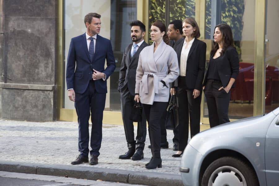 SCOTT FOLEY, VIR DAS, BELLAMY YOUNG, TYLER JAMES WILLIAMS, LAUREN COHAN, ANA ORTIZ Whiskey Cavalier Review: The Czech List (Season 1 Episode 2) Whiskey Cavalier Season 1 Episode 2: The Czech List