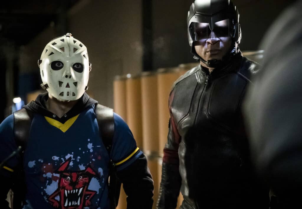 ARR717a_0135b Preview — Arrow Season 7 Episode 17: Inheritance - Part 2 Arrow Season 7 Episode 17 - Rick Gonzalez as Rene Ramirez/Wild Dog and David Ramsey as John Diggle/Spartan