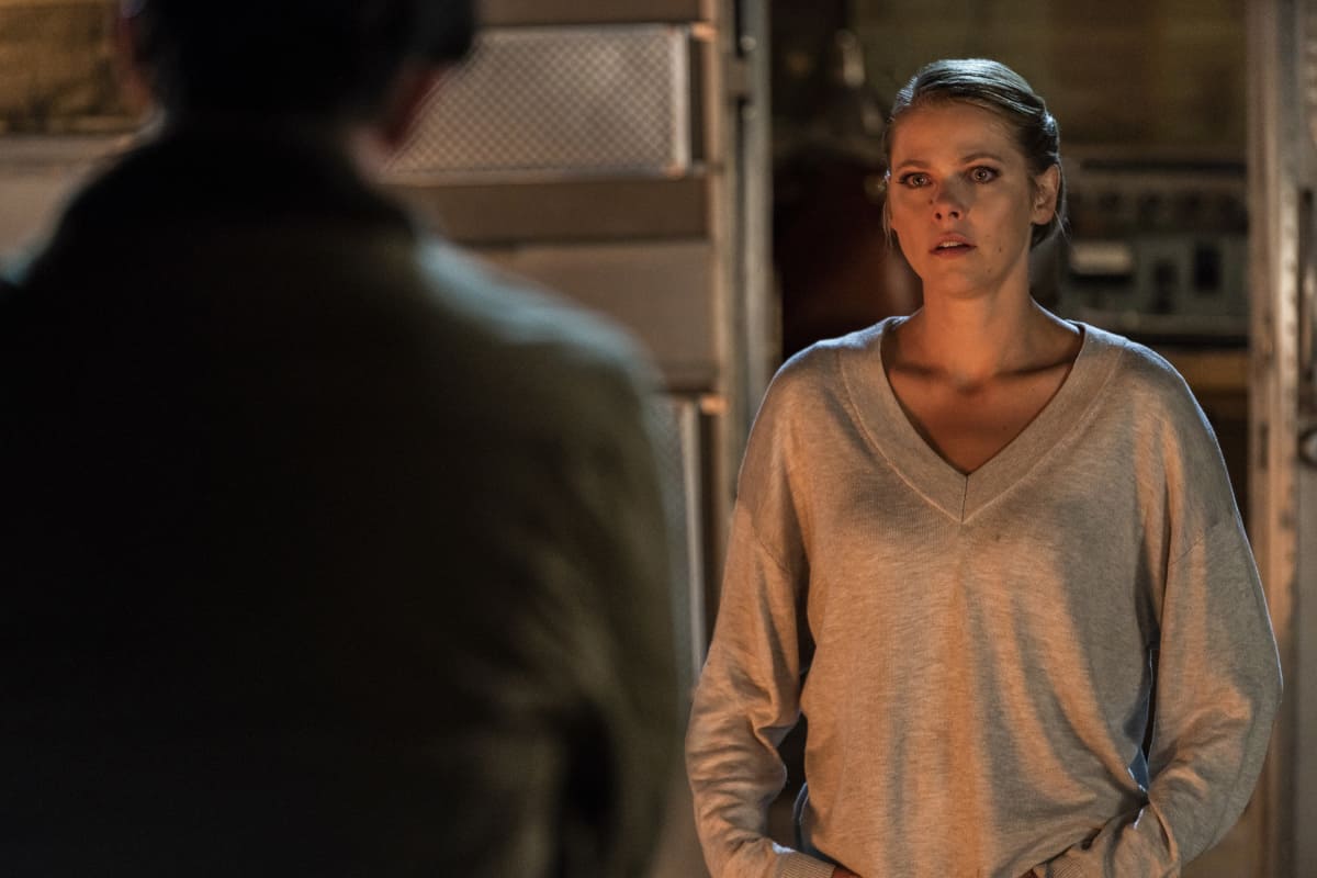 Roswell, New Mexico Season 1 Episode 7: I Saw the Sign | Tell-Tale TV Roswell, New Mexico Season 1 Episode 7: I Saw the Sign