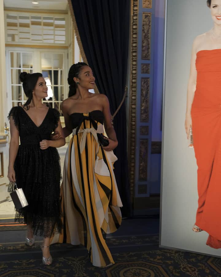 The Bold Type Season 3 Episode 4: "The Deep End" Preview — The Bold Type Season 3 Episode 4: The Deep End - Part 2 The Bold Type Season 3 Episode 4: "The Deep End"