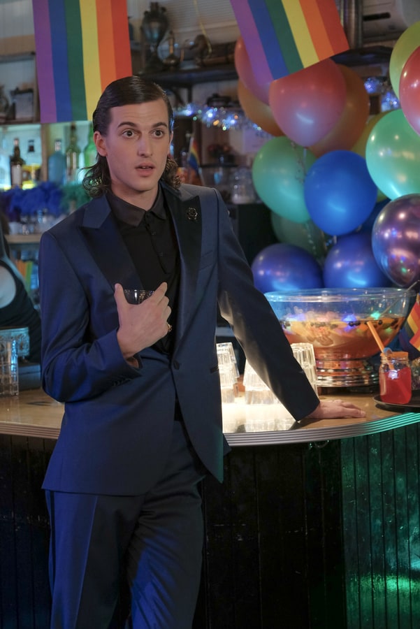 PETER VACK Preview — The Bold Type Season 3 Episode 2: Plus It Up - Part 3 The Bold Type Season 3 Episode 2: "Plus It Up"