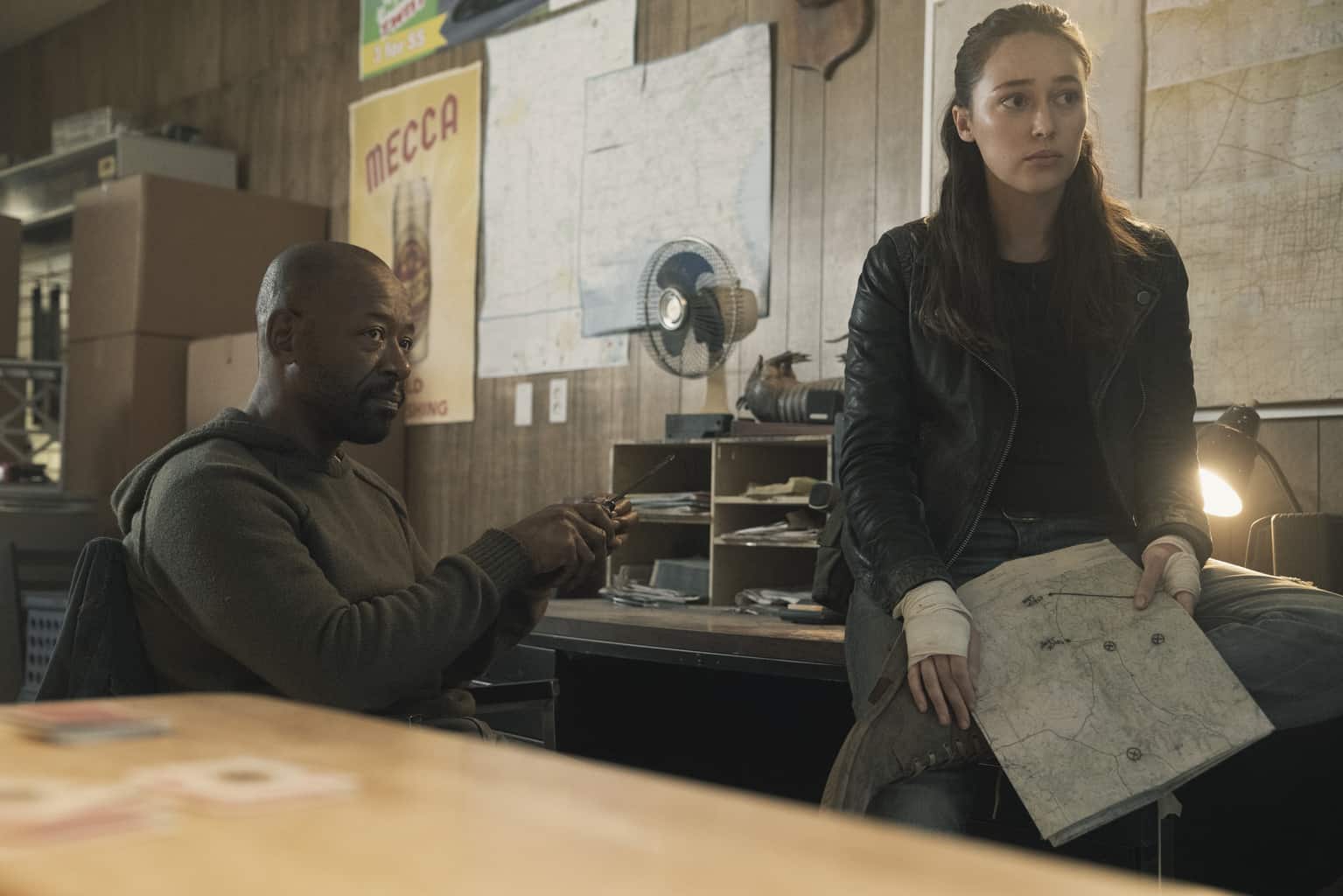 FTWD_504_RG_0125_0651_RT Fear the Walking Dead Review: Skidmark (Season 5 Episode 4) Fear the Walking Dead Season 5 Episode 4 - Lennie James as Morgan Jones, Alycia Debnam-Carey as Alicia Clark