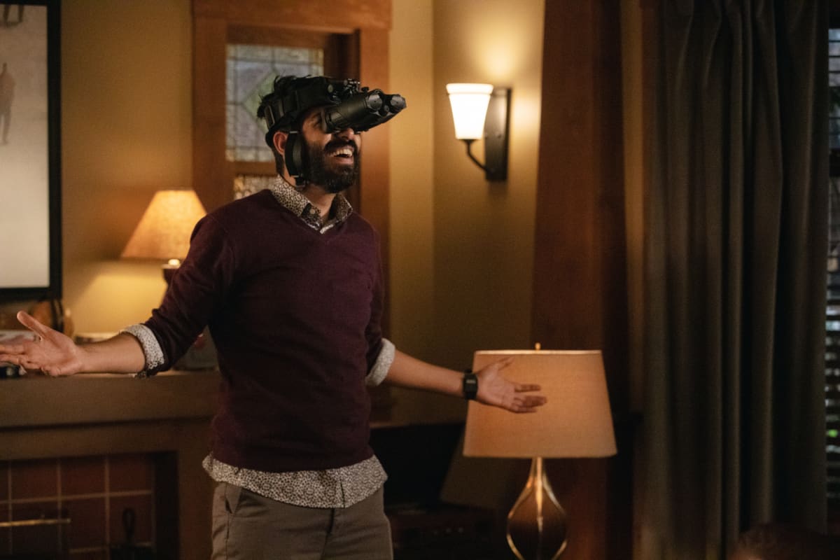 ZMB506a_0417b Preview — iZombie Season 5 Episode 6: The Scratchmaker iZombie Season 5 Episode 6 - Rahul Kohli as Ravi